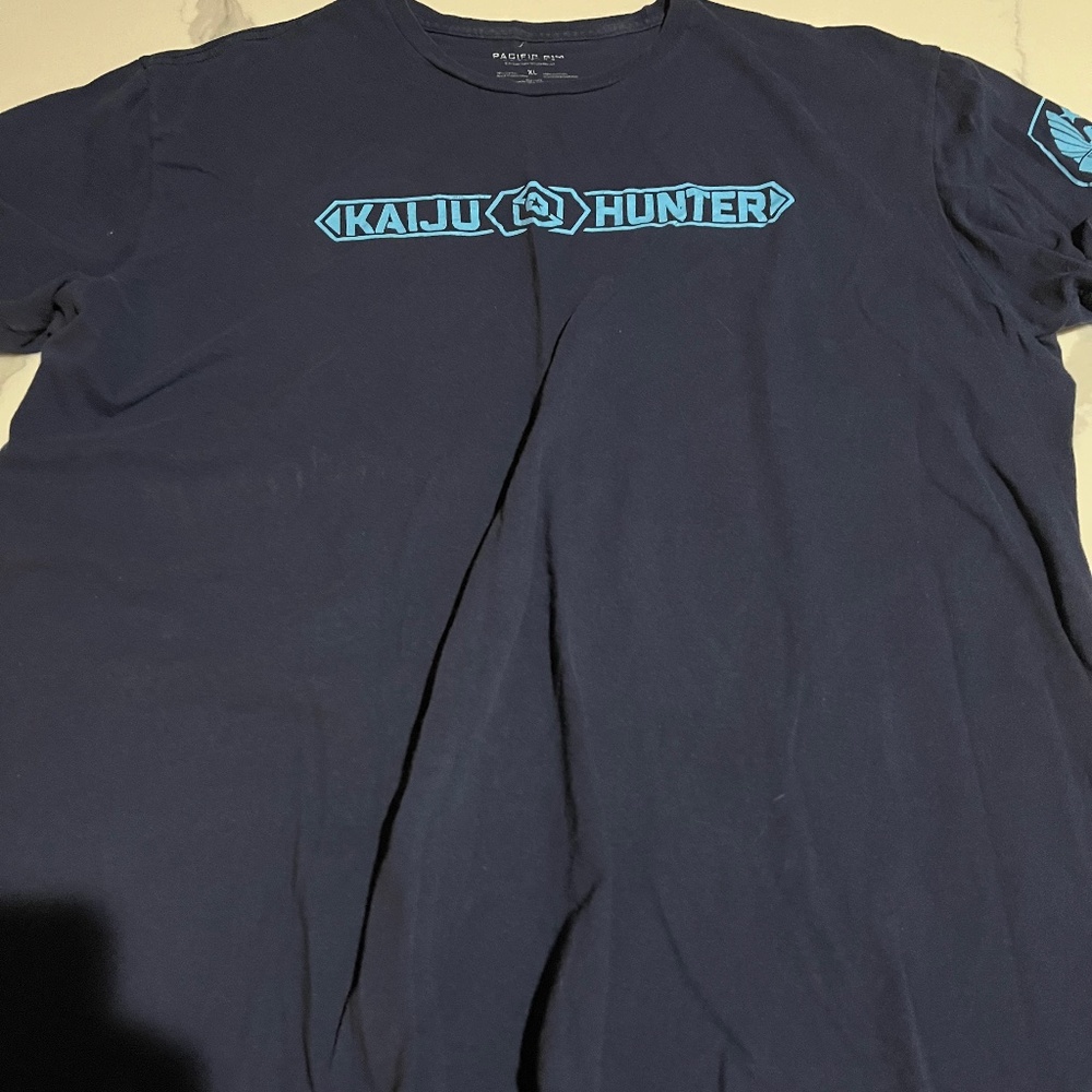 Kaiju hunter men’s xl tshirt pacific rim graphic tee